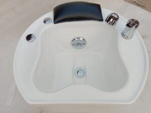 White colour pedicure tub