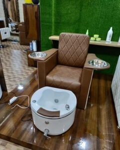 MODERN PEDICURE SET